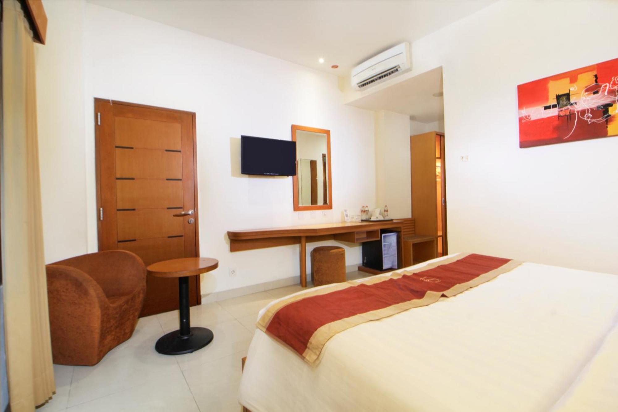 Hotel Bisanta Bidakara Tunjungan Surabaya Exterior photo